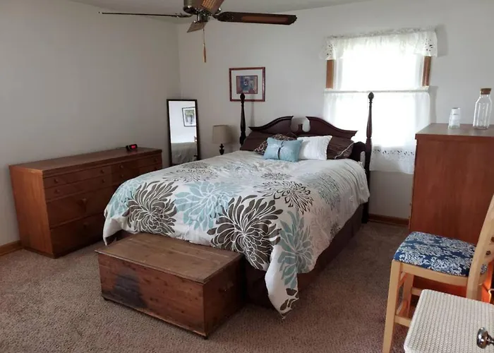 Motel Spacious Mid-century Modern Duplex